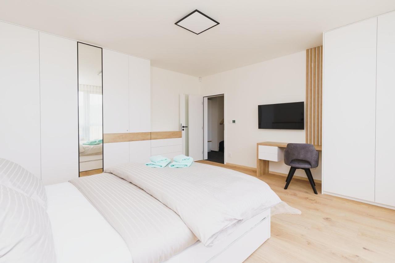 Apartment Bella Vista By Mountain Ways Loučná pod Klínovcem エクステリア 写真